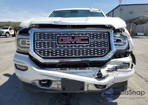 2018 GMC Sierra K1500 Denali z USA, uszkodzony, nr VIN 3GTU2PEJ2JG449862